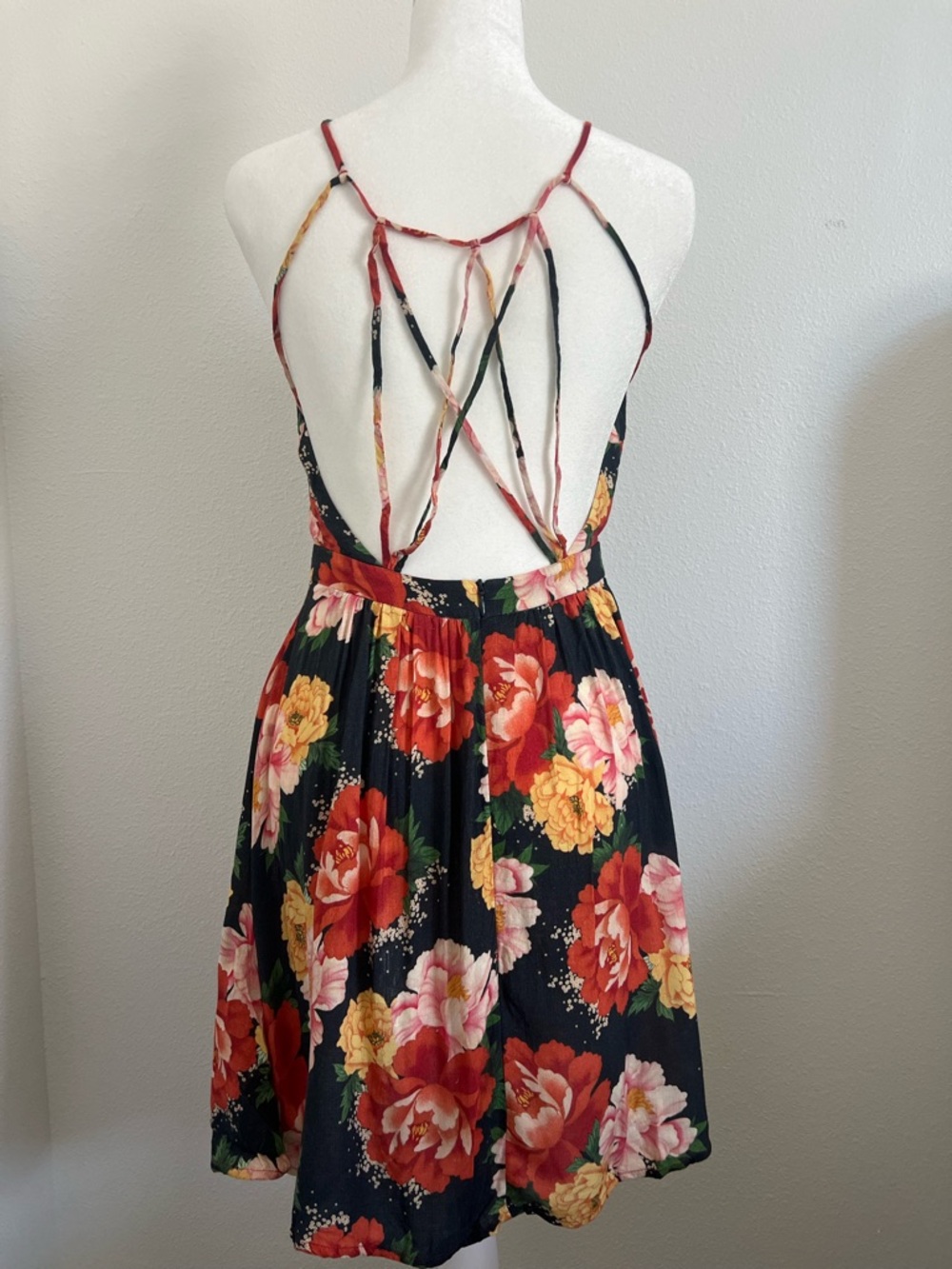 [FARM Rio] Floral Halter Fit & Flare Dress in Black with Red & Yellow Blooms - Picture 4 of 13